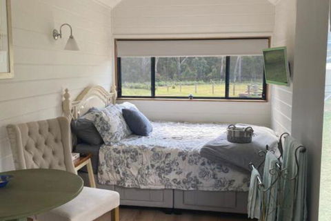 Ionaforest Yurt & Shepherds Hut - Accommodation in Brisbane 2