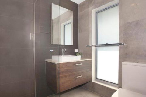 Palm 95 Modern 4 BDRM Home With Pool - Accommodation in Brisbane 7