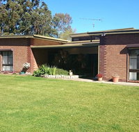 Hilltop Escape BB - Accommodation in Brisbane
