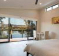 Still Earth - Accommodation in Brisbane