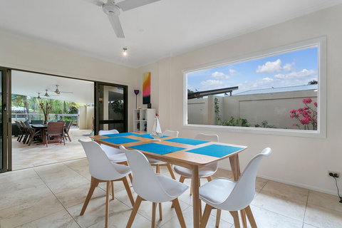 Trinity Breezes At Trinity Beach - Accommodation in Brisbane 4