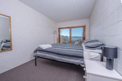 Alpine Apartment Great Location With Views Of Lake Jindabyne - Accommodation in Brisbane 2