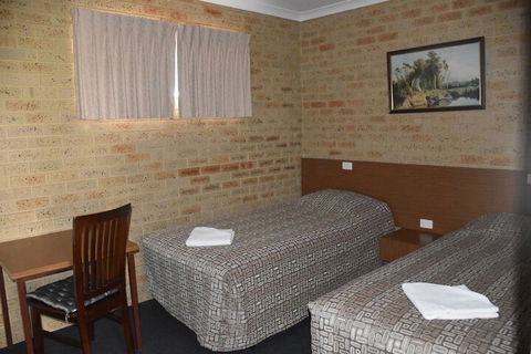 Valley Views Motel & Chalets - Accommodation in Brisbane 5