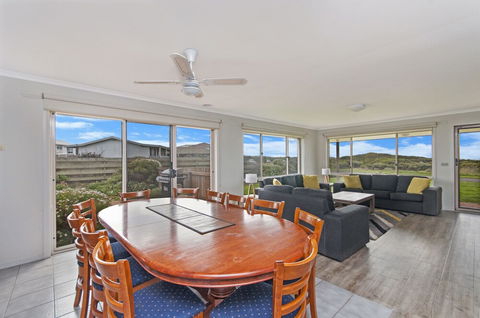 Ocean Break - Accommodation in Brisbane 2