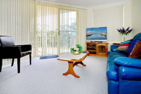 Magnus Pines, Unit 10/52 Magnus Street - Accommodation in Brisbane 0