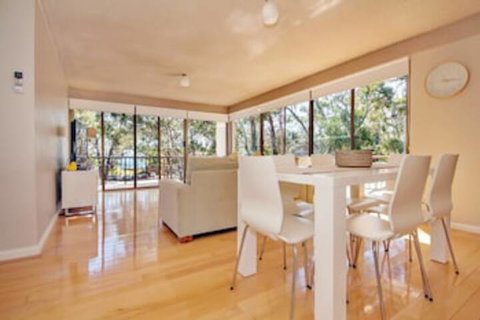 Magnus Gardens Unit 15 / 7 Magnus Street - Accommodation in Brisbane 0