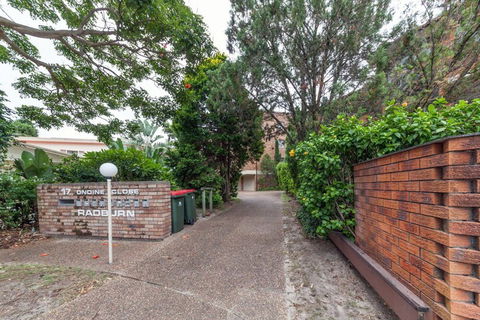 Radburn Unit 3 17 Ondine Close - Accommodation in Brisbane 1