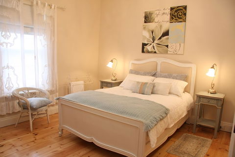 Azalea Cedar-Rose Villa - Accommodation in Brisbane 3