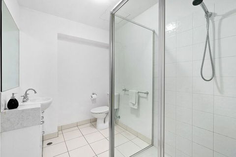 LIZZI, Melbourne Studio Apartment - Accommodation in Brisbane 1