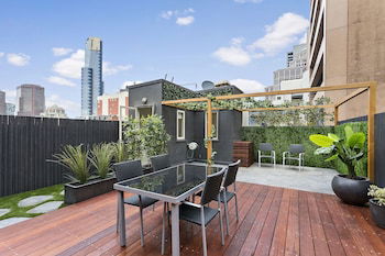 AERIN, 2BDR Melbourne Apartment - Accommodation in Brisbane 4