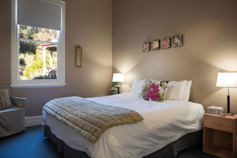 Alvie - Accommodation in Brisbane 0