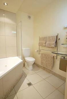 Razorback 5 - Accommodation in Brisbane 4