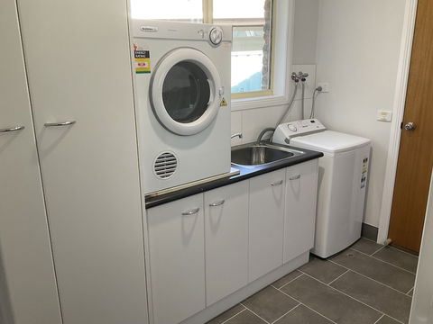 Valley View Townhouse - On The RAIL TRAIL - Accommodation in Brisbane 3