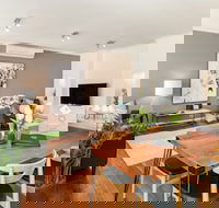 BOUTIQUE STAYS - Sandy Breeze 3 - Accommodation in Brisbane