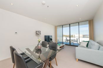 Accommodate Canberra - Manhattan - Accommodation in Brisbane 3