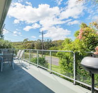 Surfair Unit 1 / 24 Marine Drive - Accommodation in Brisbane