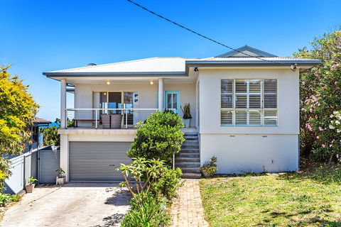 Boat Harbour Beach House 71 Kingsley Drive - Accommodation in Brisbane 3