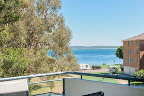 Mistral Court Unit 16 / 17 Mistral Close - Accommodation in Brisbane 0
