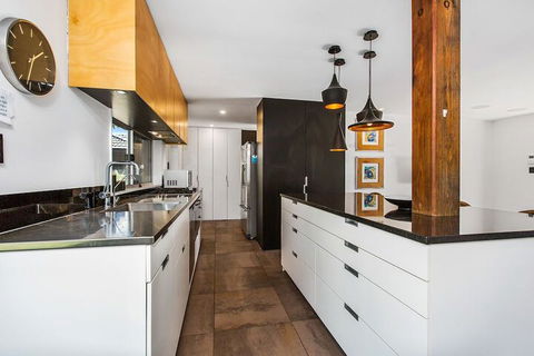 CABARITA BEACH HOUSE 53 - Accommodation in Brisbane 3