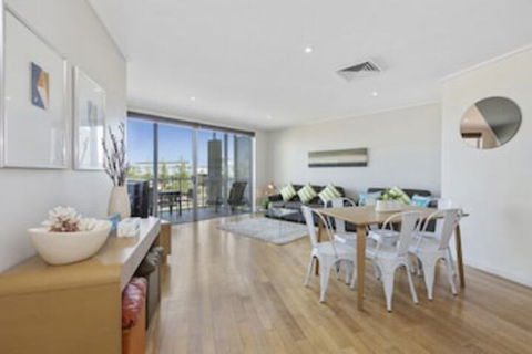 RESORT & SPA 2306 / 07 OCEAN GLIMPSES - Accommodation in Brisbane 0