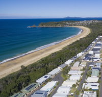 Beachfront Hallidays Point - Accommodation in Brisbane