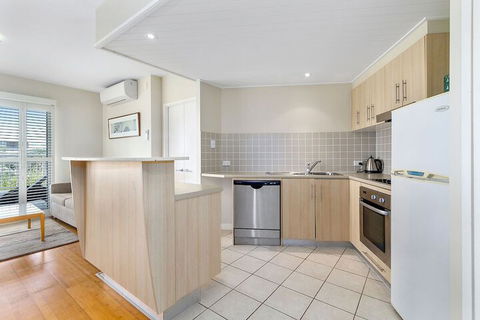 RESORT On The BEACH 6126 27 - Accommodation in Brisbane 3