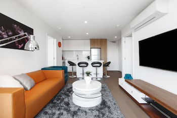 Ilixir Apartments By Ready Set Host - Accommodation in Brisbane 2