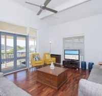 Surf Break 10B Tuna Upstairs - Accommodation in Brisbane