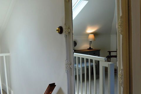 Lythgo's Row Colonial Cottages - Accommodation in Brisbane 3