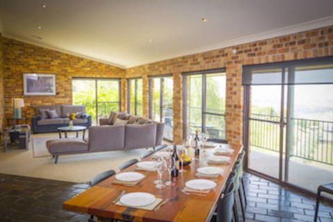 Aquila - Accommodation in Brisbane 0