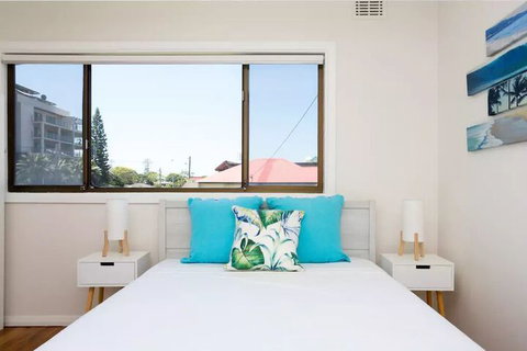 EJ Homes At The Entrance - Accommodation in Brisbane 5