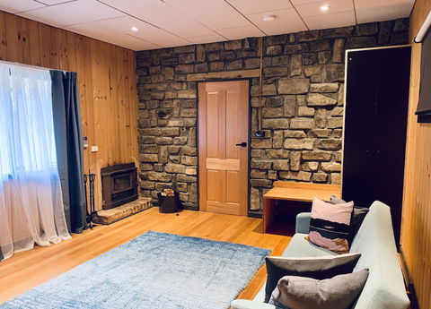 Emerald Star Cottages - Accommodation in Brisbane 6