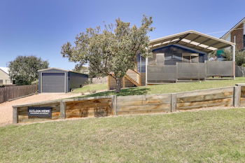 Outlook Views - Accommodation in Brisbane 1