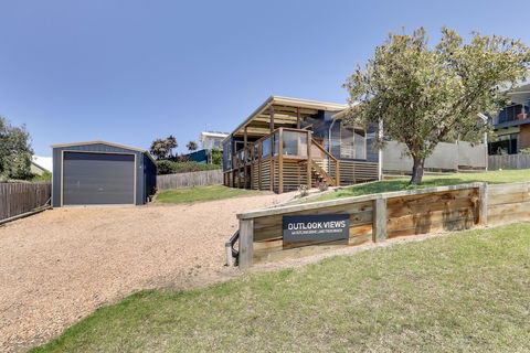 Outlook Views - Accommodation in Brisbane 5