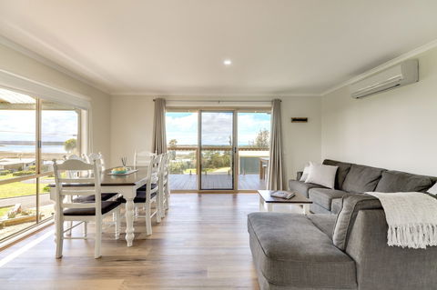 Outlook Views - Accommodation in Brisbane 2