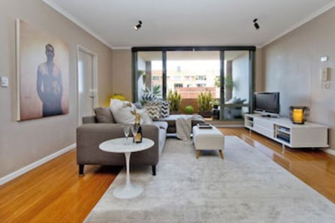 Ample Space In This 1 Bed Apt Also With Pool / Gym - Accommodation in Brisbane 0
