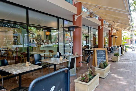 Ample Space In This 1 Bed Apt Also With Pool / Gym - Accommodation in Brisbane 2