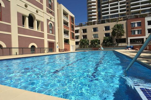 Ample Space In This 1 Bed Apt Also With Pool / Gym - Accommodation in Brisbane 4
