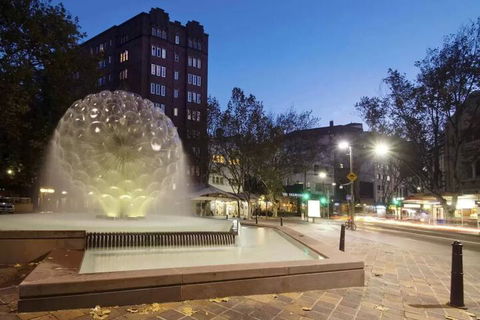 Art Deco In The Cul-de-Sac - Accommodation in Brisbane 7