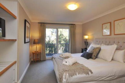 Villa Beaujolais Located Within Cypress Lakes - Accommodation in Brisbane 7