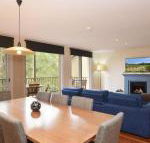 Villa 3br De Saran Resort Condo located within Cypress Lakes Resort nothing is more central - Accommodation in Brisbane