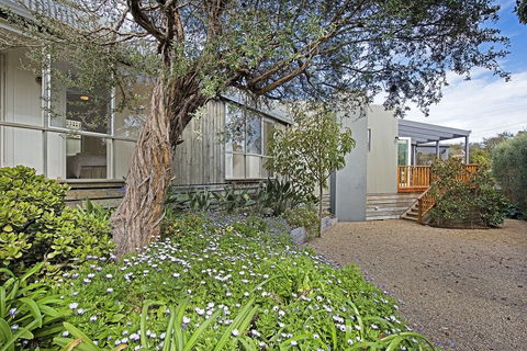 Beach Pearl - Accommodation in Brisbane 0