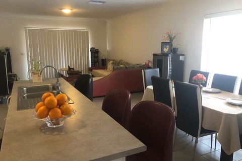 Lovely House - Accommodation in Brisbane 6