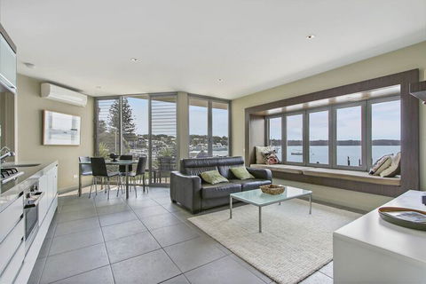 A Window On The Bay - Accommodation in Brisbane 7