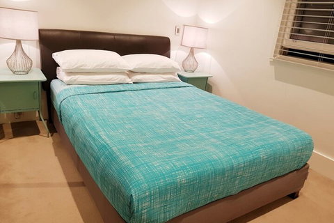 Darling Harbour Modern 2 Bedroom Terrace - Accommodation in Brisbane 3