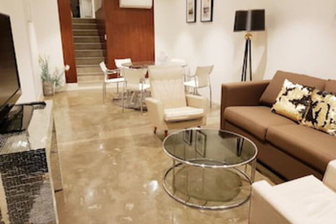 Darling Harbour Modern 2 Bedroom Terrace - Accommodation in Brisbane 0