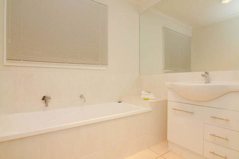 Alrima Lodge Bright - Accommodation in Brisbane 3