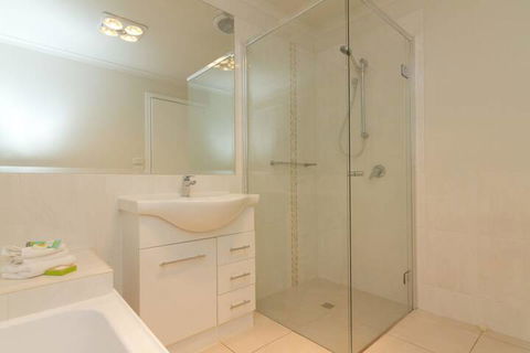 Alrima Lodge Bright - Accommodation in Brisbane 6