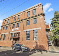BOUTIQUE STAYS - Loft on Rose - Accommodation in Brisbane