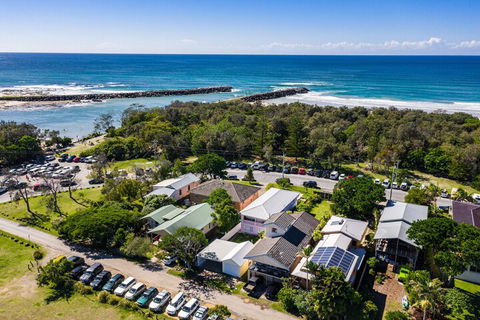 A PERFECT STAY Sunset Beach Riverside - Accommodation in Brisbane 1